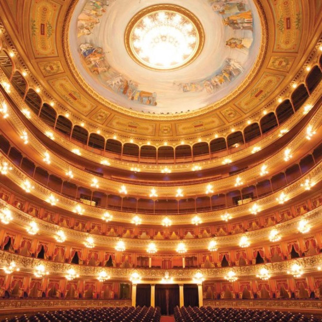 buenos-aires-con-teatro-colon-y-fabrica-31
